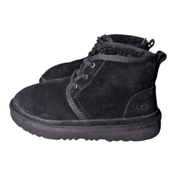 UGG Neumel "Black" Chukka Boot Kid's- 3 - Picture 2 of 7